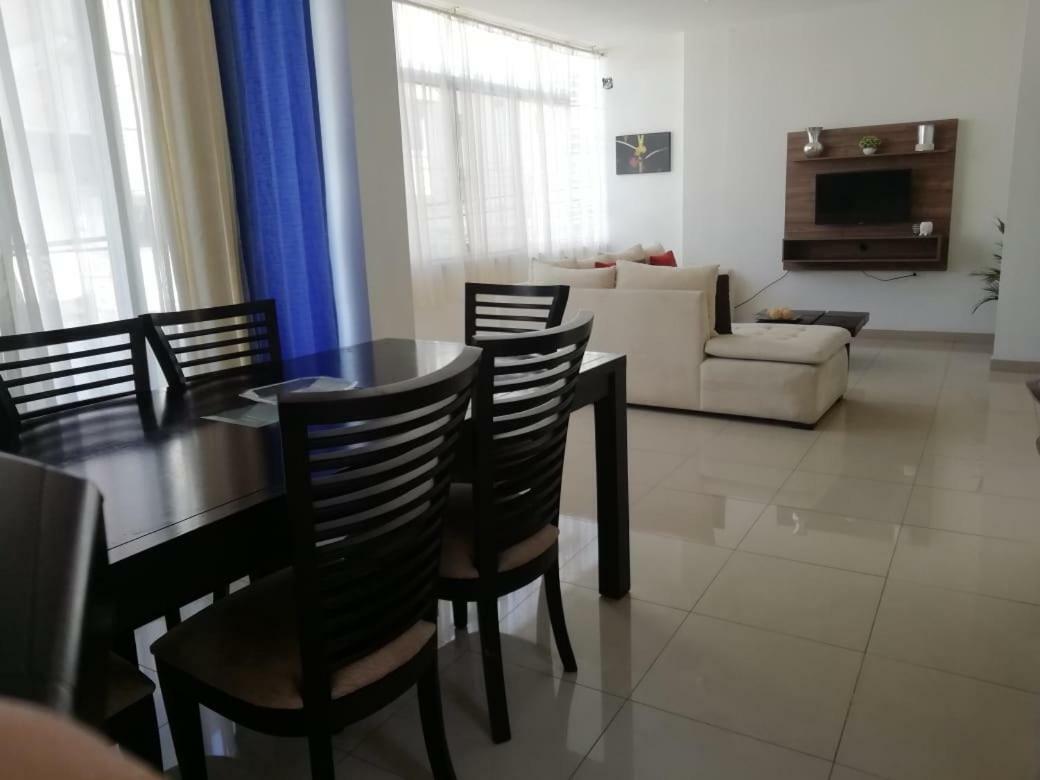 Departamento En El Centro De Manta Apartment Exterior photo